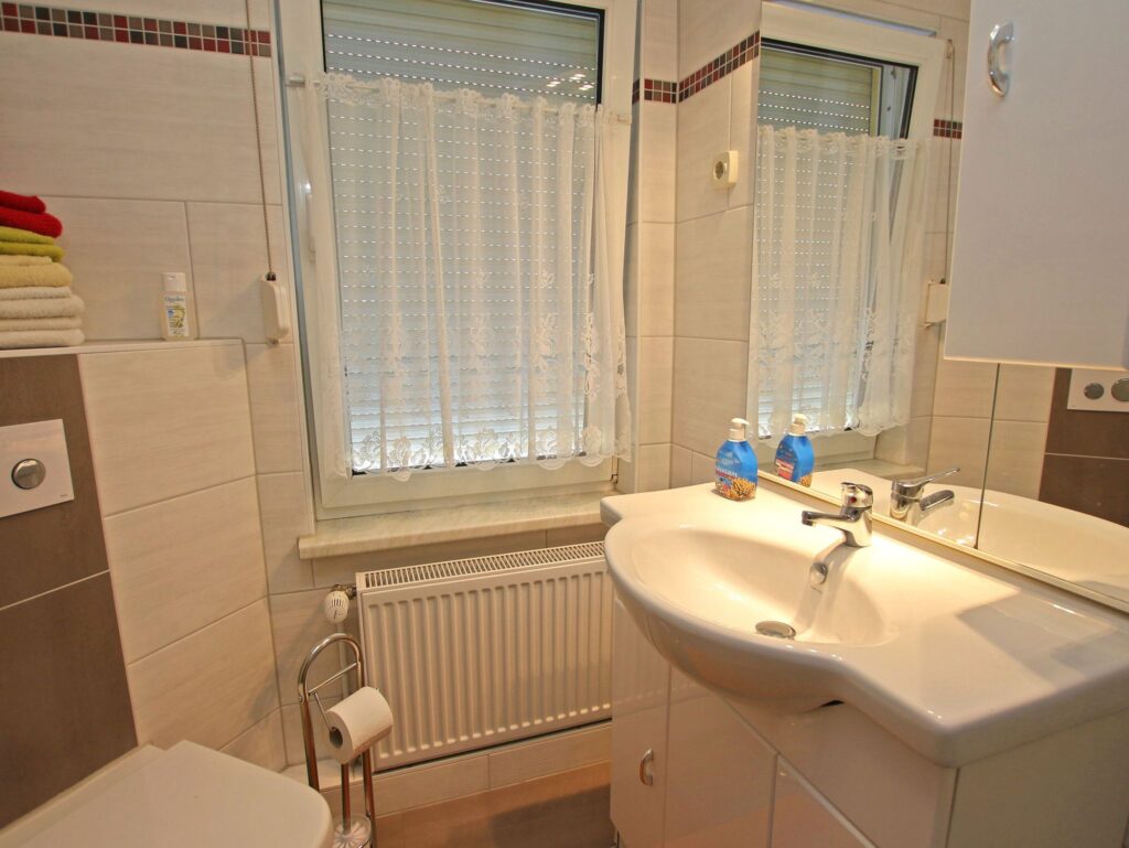 HOME Bungalow Nr. 12 - Ansicht Badezimmer